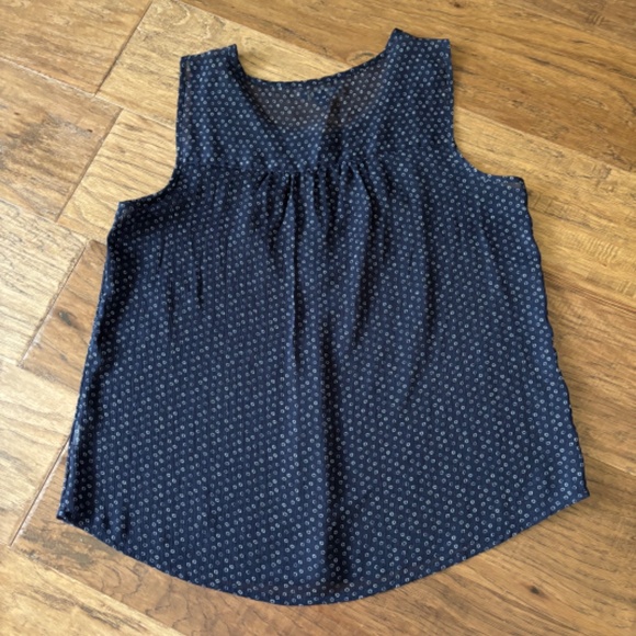 Gap Navy Blue White Circle Pattern Sleeveless Lightweight Top Women's Size M - Picture 6 of 7